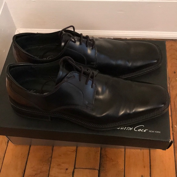 Great condition Kenneth Cole black lace shoes - Picture 2 of 3